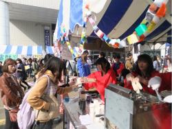 明大祭の様子の写真2