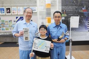 宇宙科学技術館で記念撮影