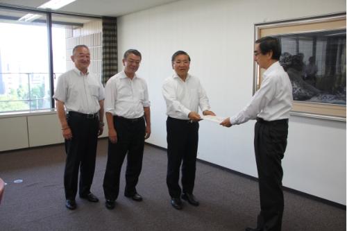 牧野市長より西川知事に要望書提出