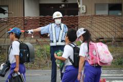 朝の街頭指導