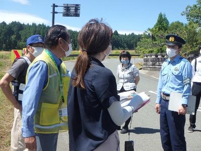 交通死亡事故現場総点検（丹生郡越前町赤井谷で、令和2年6月10日撮影）