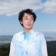 奥中 章人 写真