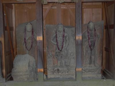 八幡神社の石仏