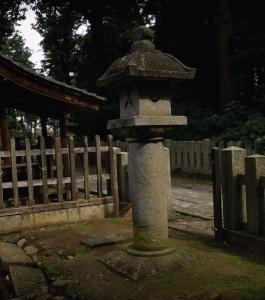 神明社慶長の燈籠