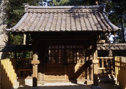 神明社中雀門