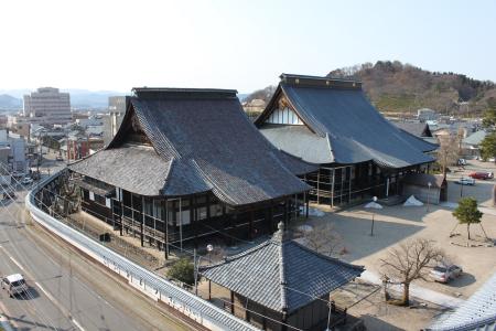 誠照寺御影堂および阿弥陀堂 附 厨子