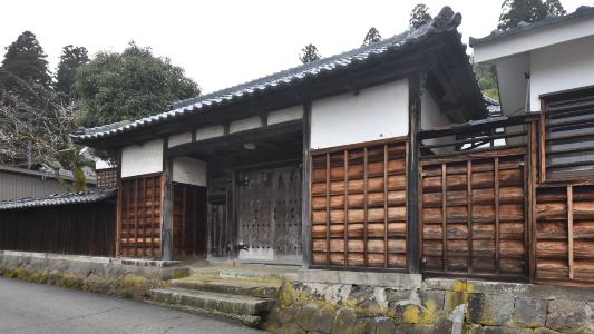 舘家住宅長屋門