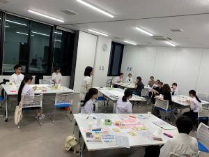 ワークショップでの高校生の皆さんの様子です。