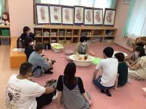 赤ちゃんをお風呂に入れる講習