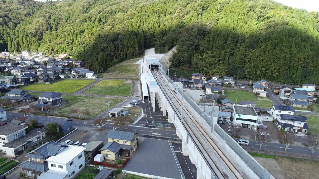 第2福井トンネル坑口（写真）