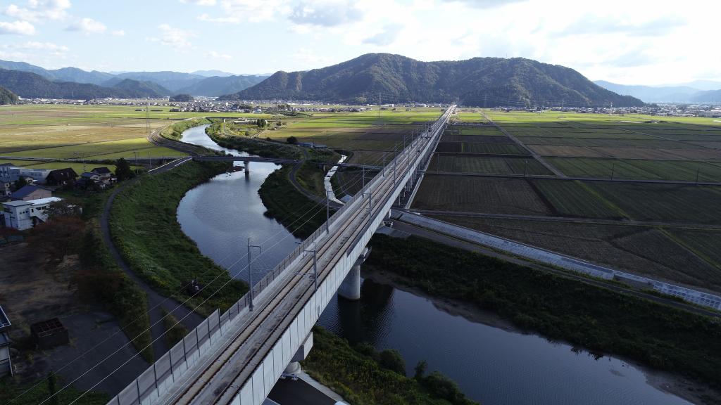 橋立町・舟枝町・中野町高架橋（写真）