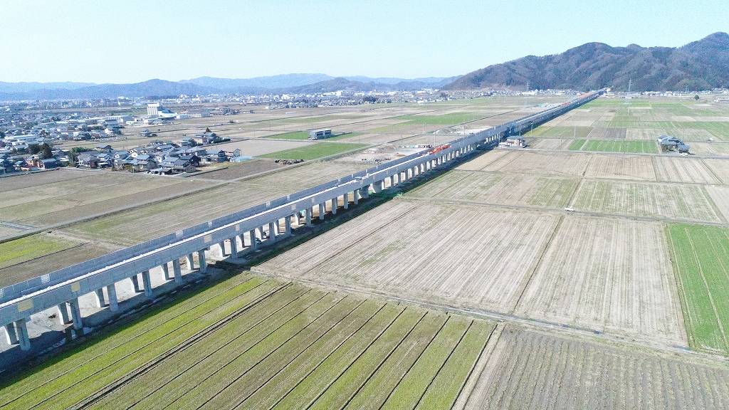 中野町高架橋（写真）