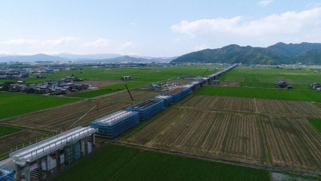 中野町高架橋（写真）